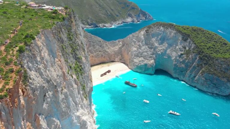 Top 9 Most Beautiful Places to Visit in the World ! 11 Natural Wonders of the World 2022 |13 Spots